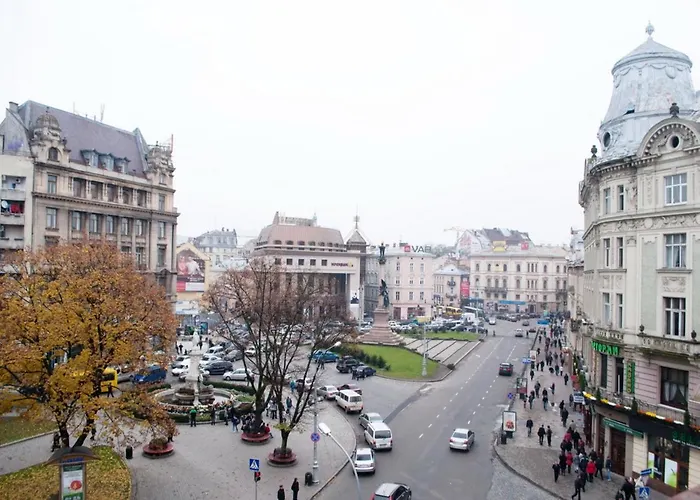 On Svobody Avenue- The Center Of 아파트